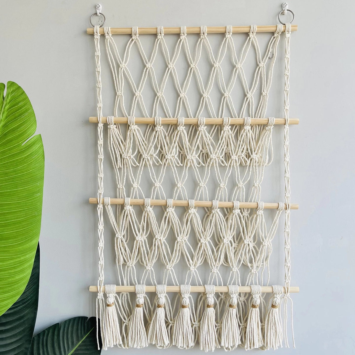 🧸3-Tier Wall Hanging Plush Toy Storage Net with Tassels