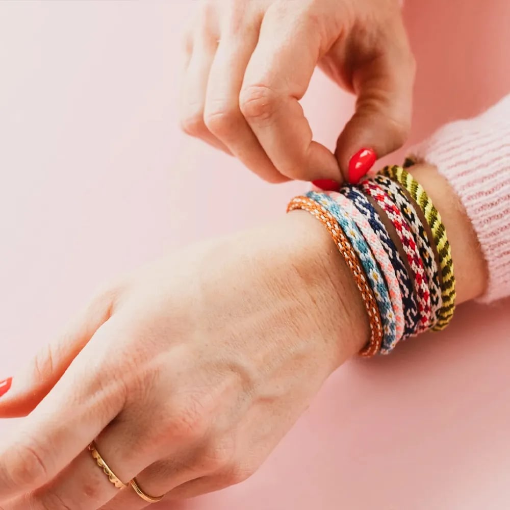 Bracelet Kit – Design Your Own Braided Friendship Bracelets
