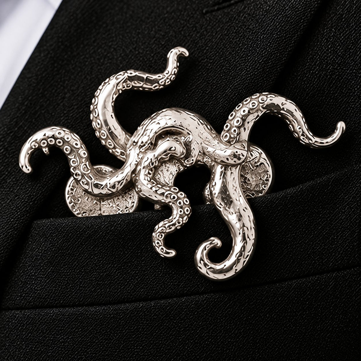 Luxury Sculpted Animal Brooch – Premium Statement Piece for Suits & Blazers
